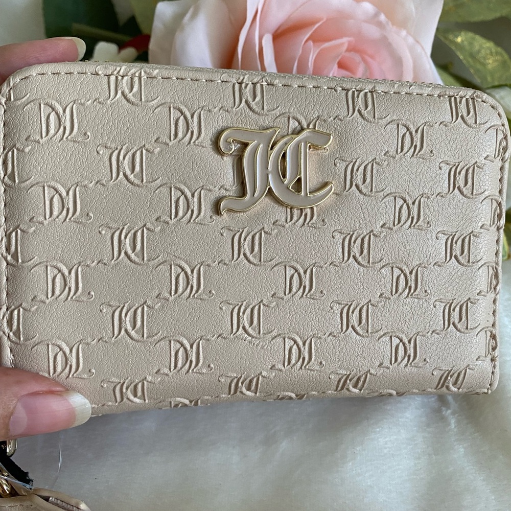 Juicy Couture Beige Wallet - Picture 4 of 12